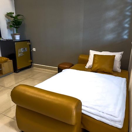 Rivergate Serviced Apartments Хошимин Экстерьер фото